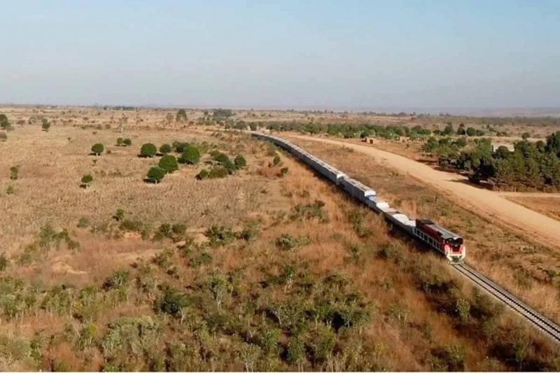 Corridor train